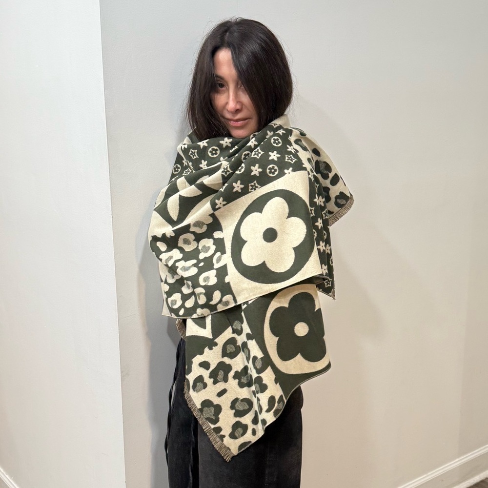 Stylish Olive and Cream Patterned Scarf